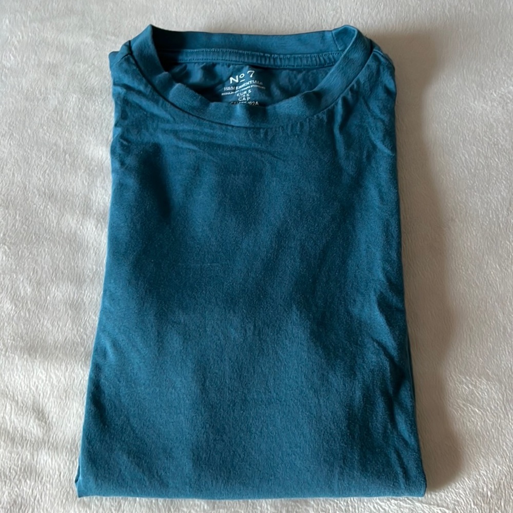 No. 7 H&M Essentials T Shirt Size Small